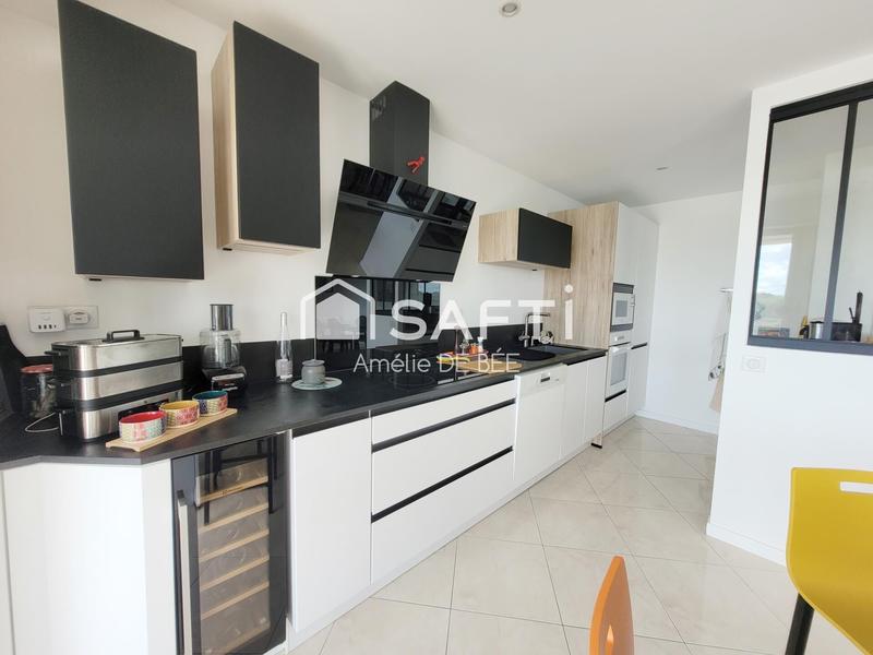 Appartement - 94 m² - 4 pièces