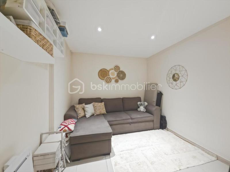 Maison - 96 m² - 5 pièces