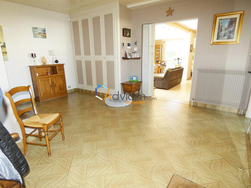 Maison - 226 m² - 7 pièces