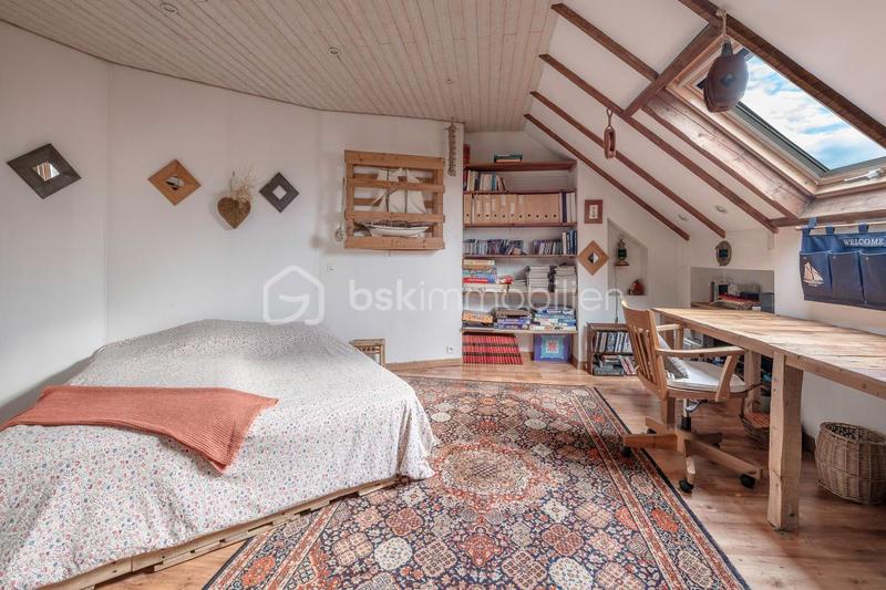 Maison - 140 m² - 6 pièces