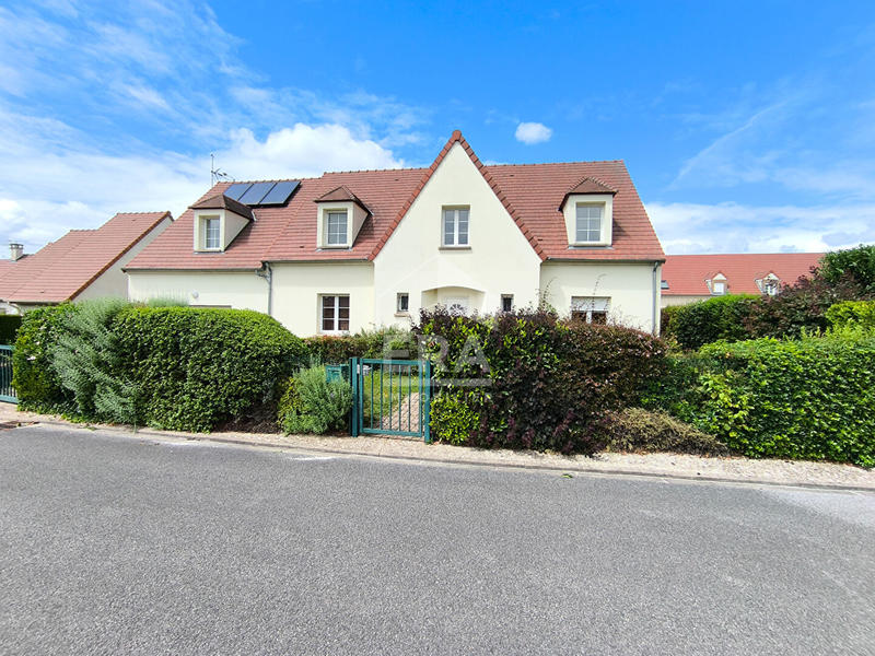 Maison - 204 m² - 6 pièces