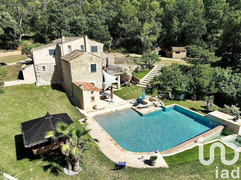 Maison - 165 m² - 5 pièces