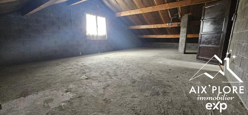 Maison - 174 m² - 7 pièces