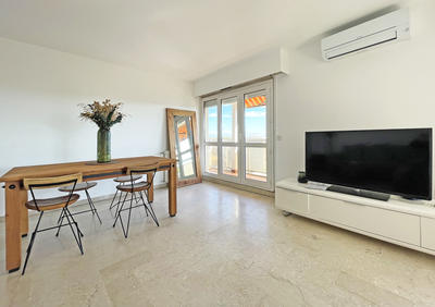 Appartement - 95 m² - 4 pièces