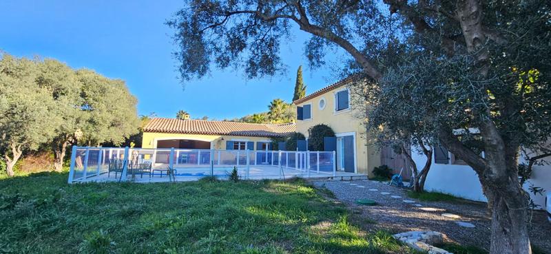 Maison - 162 m² - 6 pièces