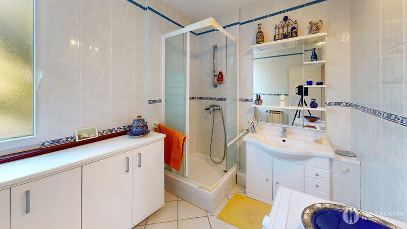 Appartement - 82 m² - 5 pièces