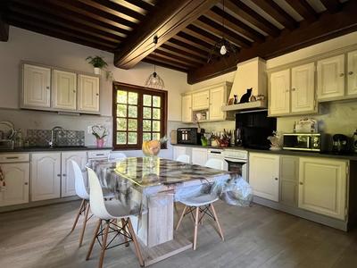 Maison - 178 m² - 7 pièces