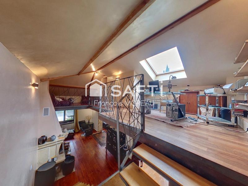 Maison - 206 m² - 6 pièces