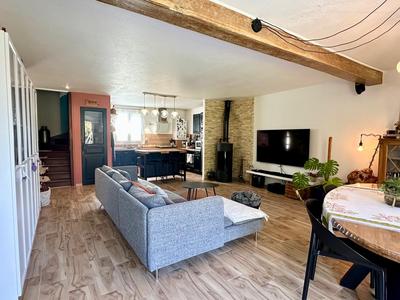 Maison traditionnelle - 100 m² - 6 pièces