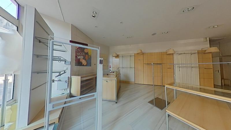 Local commercial - 77 m²