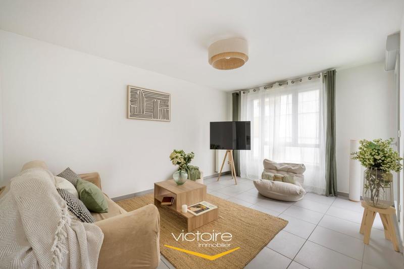 Appartement - 74 m² - 4 pièces