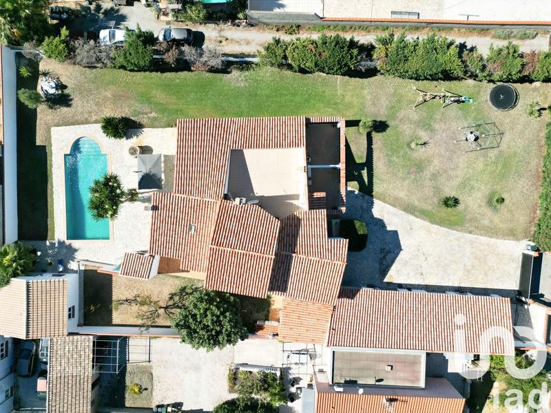 Maison - 321 m² - 9 pièces