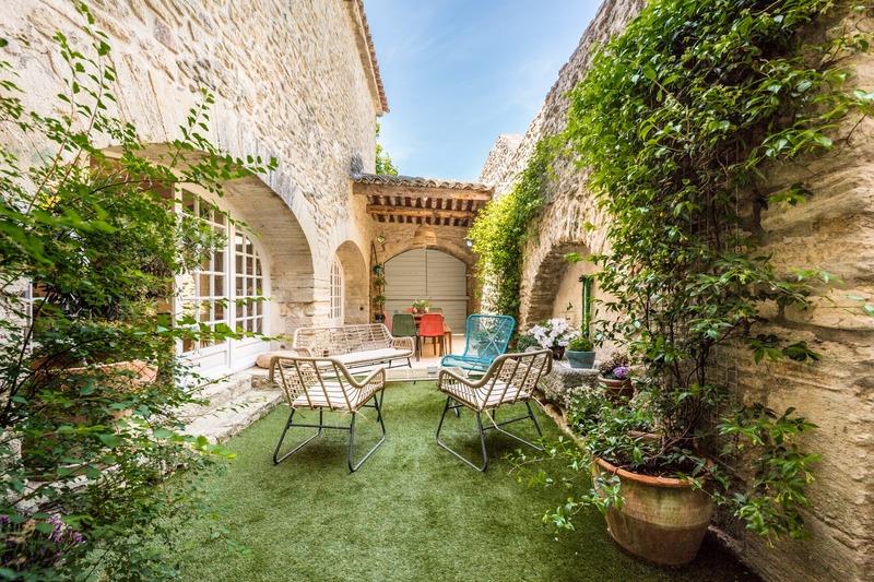 Maison - 455 m² - 12 pièces