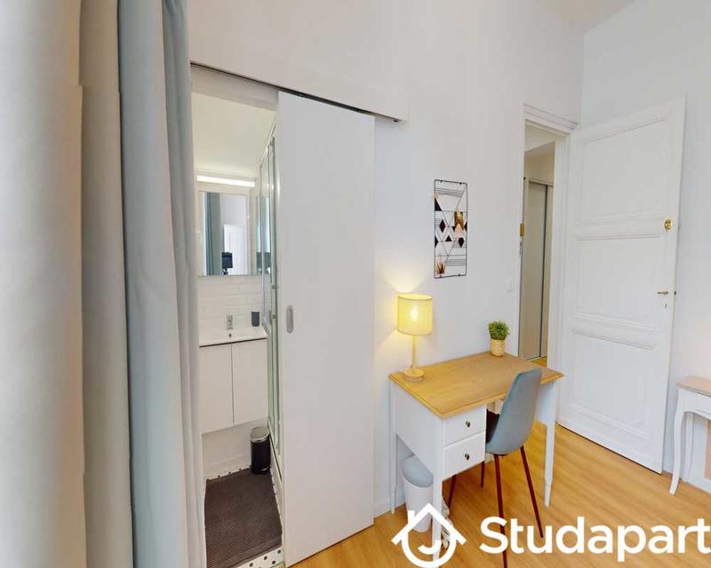 Chambre - 60 m² - 1 pièce