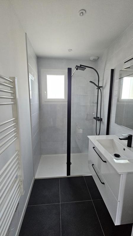 Maison - 92 m² - 5 pièces