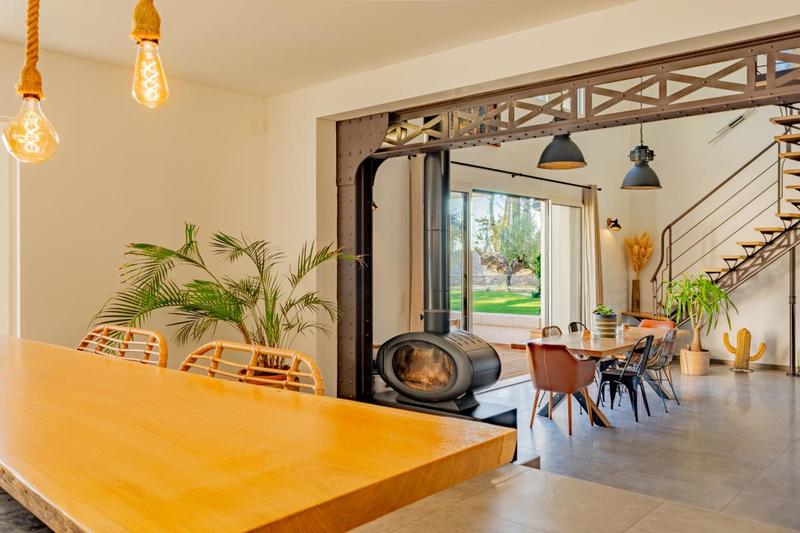 Villa - 231 m² - 6 pièces