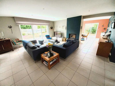 Maison - 195 m² - 7 pièces