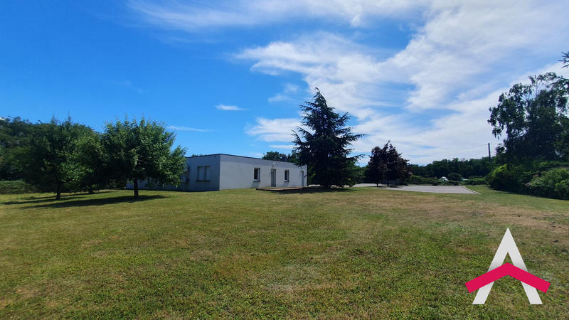 Local d'activités - 468 m²