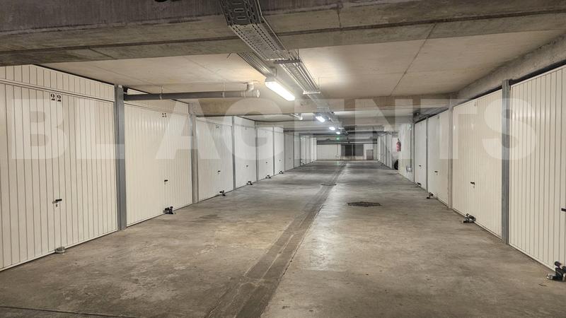 Parking / Garage - 15 m²