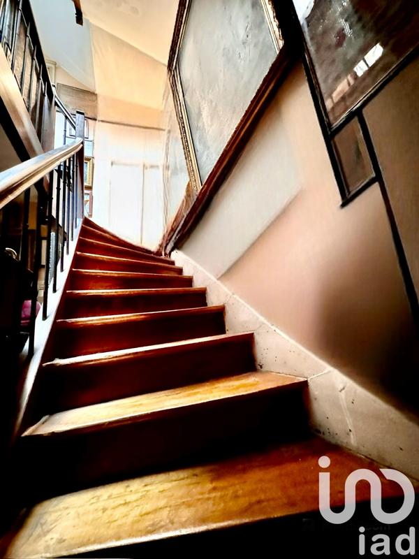 Maison - 184 m² - 8 pièces