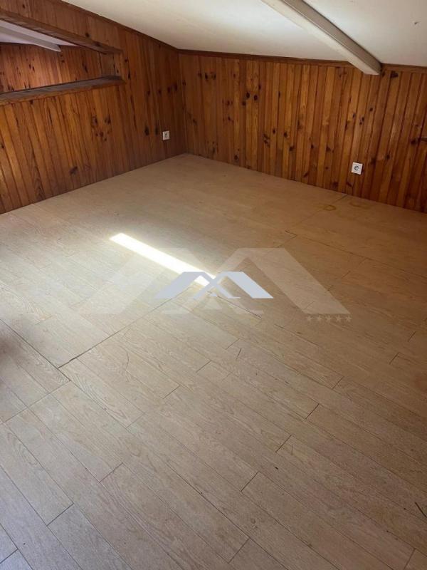 Maison traditionnelle - 140 m² - 5 pièces