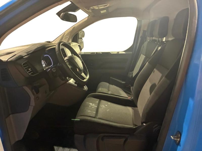 Peugeot Expert Fourgon Fgn Tole Standard Bluehdi 120 s&amp;S Bvm6 Premium Pack