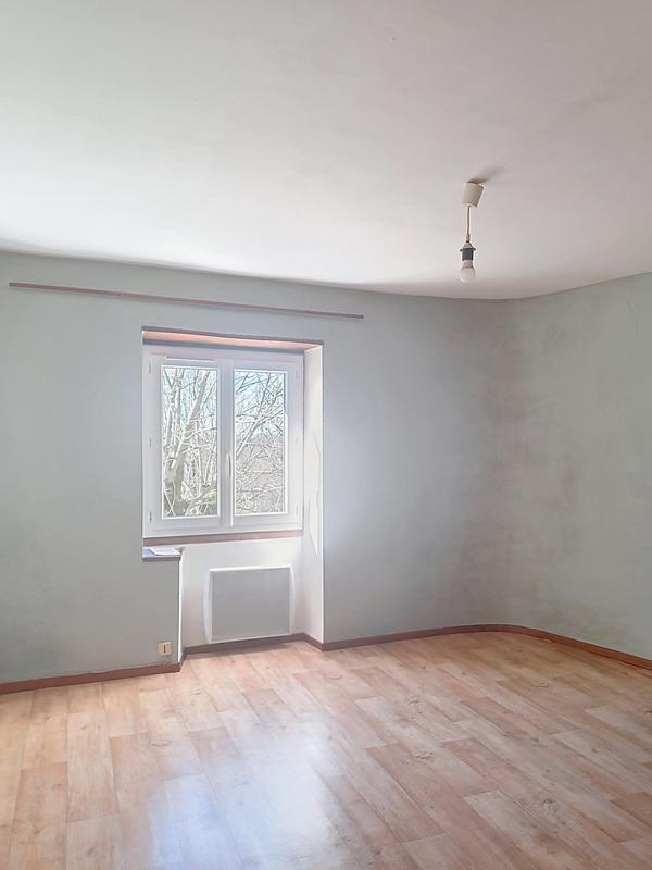 Maison - 102 m² - 4 pièces