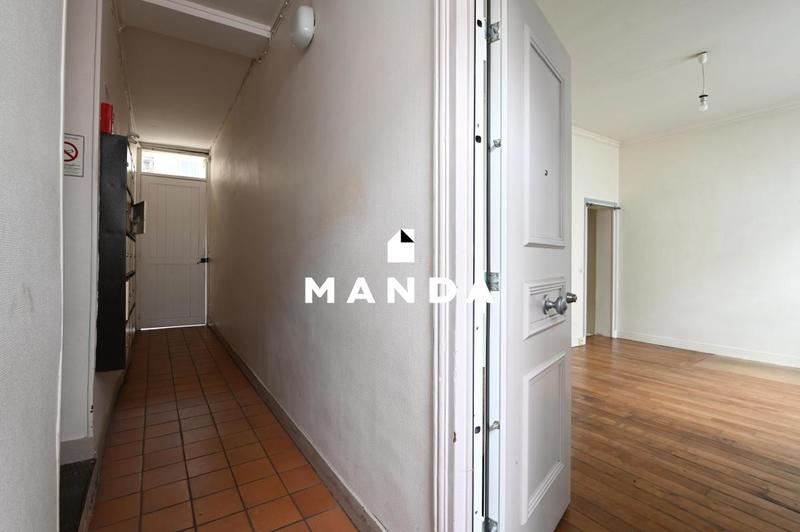 Studio - 25 m² - 1 pièce