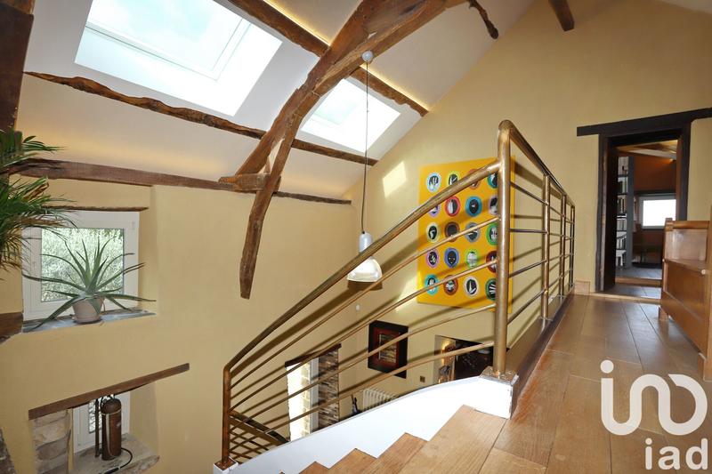 Maison - 218 m² - 8 pièces