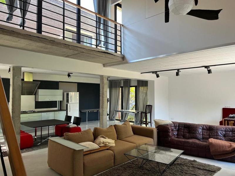 Maison - 147 m² - 4 pièces