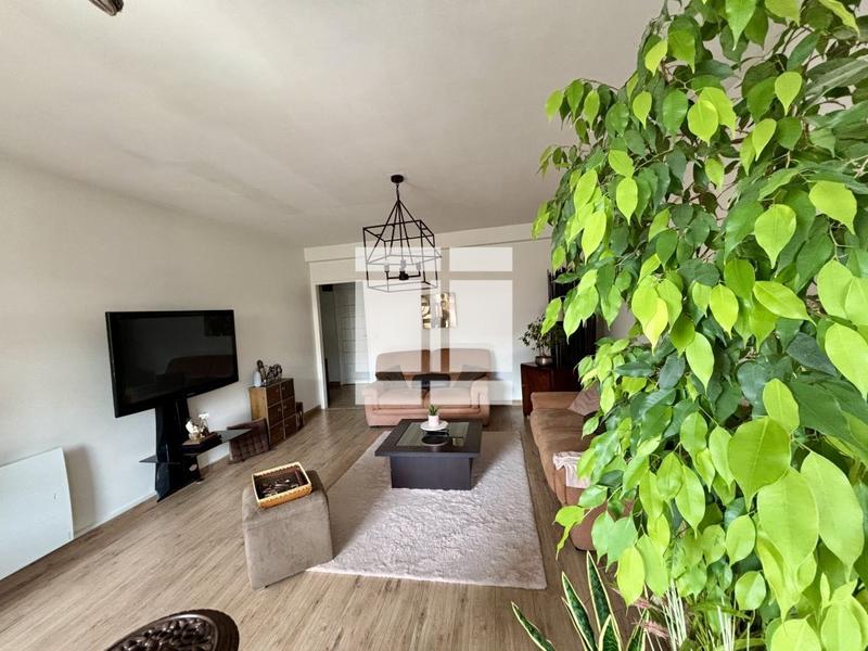 Appartement - 96 m² - 4 pièces