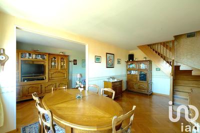 Appartement - 93 m² - 5 pièces