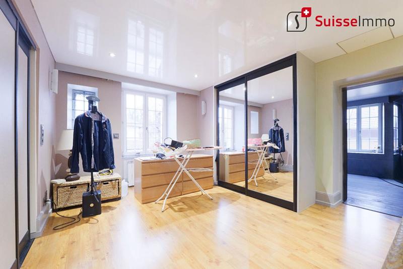 Maison - 295 m² - 10 pièces