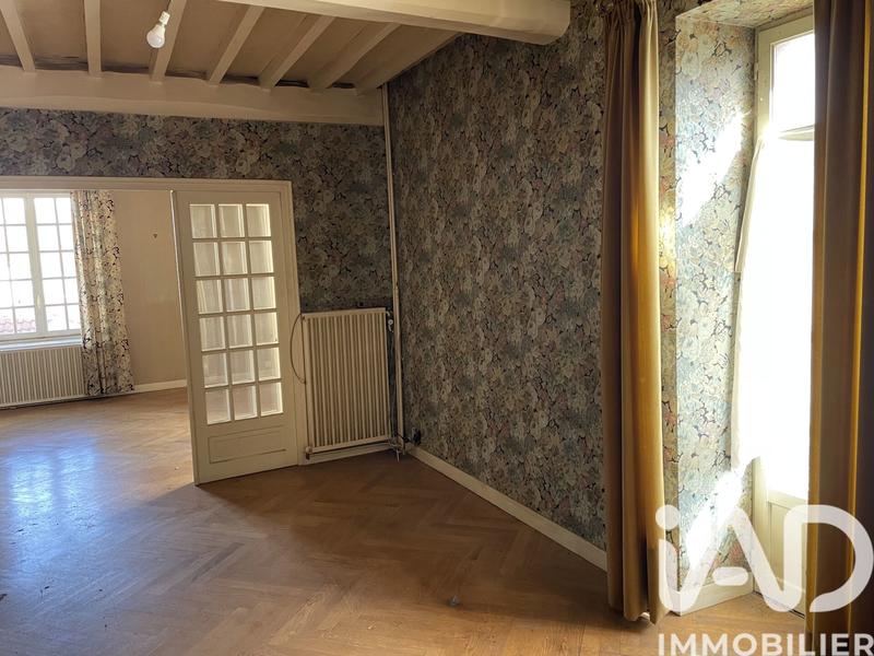 Maison - 247 m² - 9 pièces