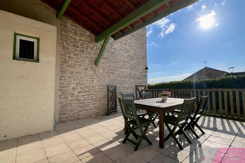 Maison - 101 m² - 5 pièces