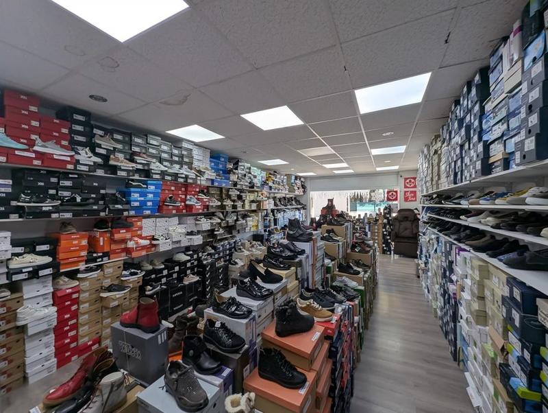 Local commercial - 132 m² - 4 pièces