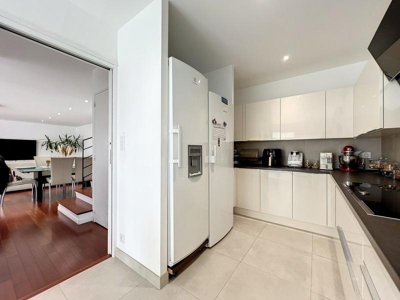 Maison contemporaine - 167 m² - 6 pièces