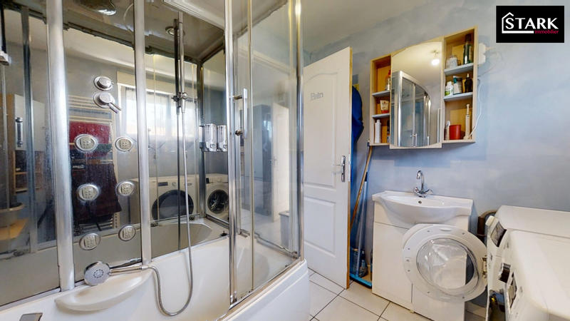 Maison - 121 m² - 5 pièces