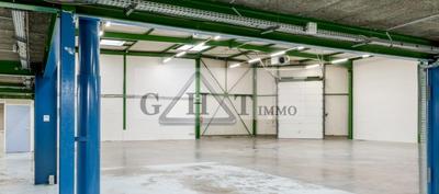 Entrepôt - 980 m²
