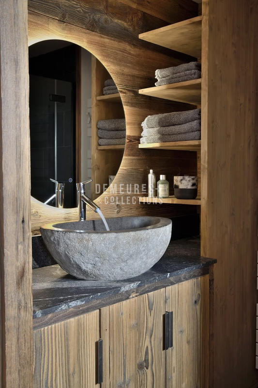 Châlet - 310 m² - 9 pièces