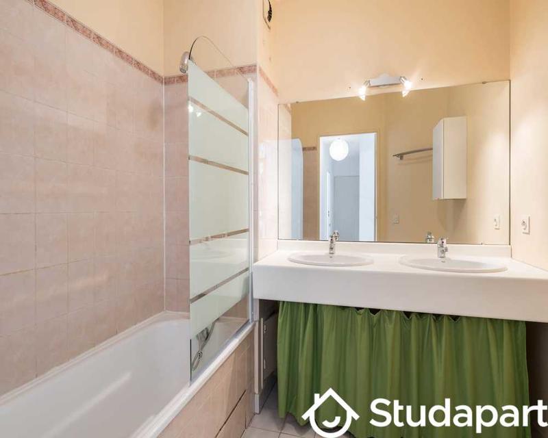 Chambre - 110 m² - 1 pièce