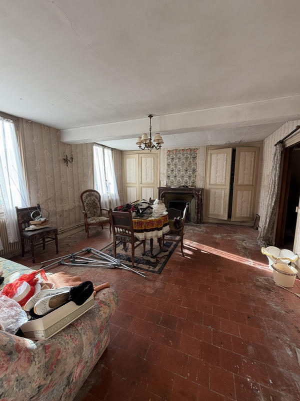 Maison - 205 m² - 6 pièces