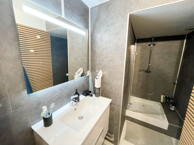 Appartement - 50 m² - 5 pièces