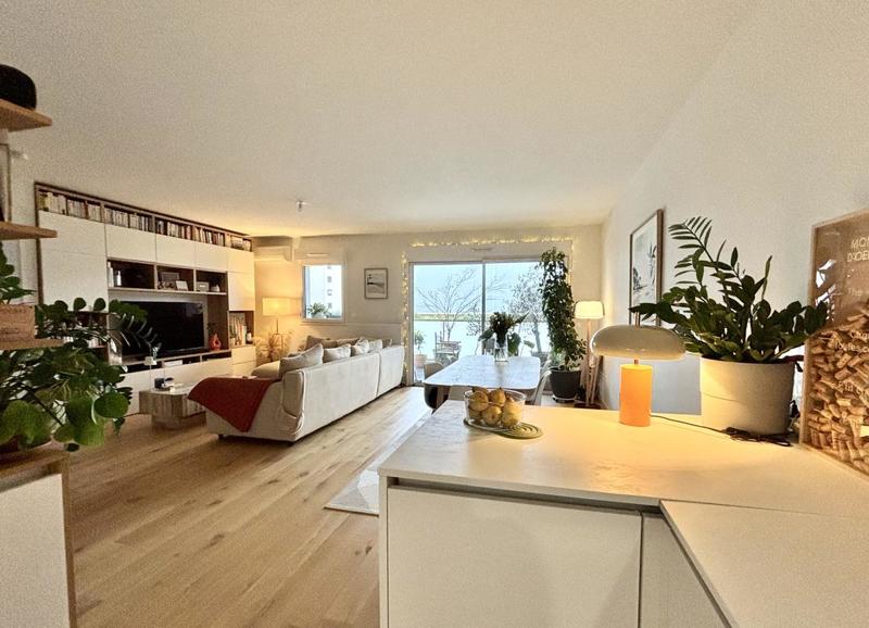 Appartement - 65 m² - 3 pièces