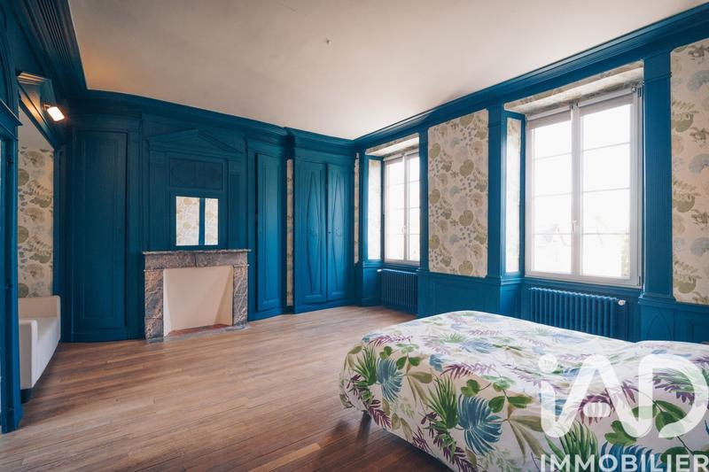 Maison - 328 m² - 12 pièces