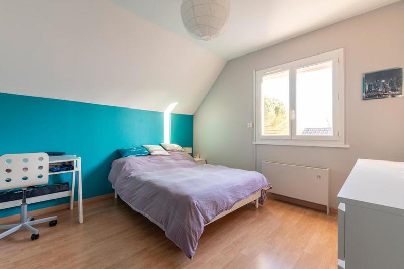 Maison - 202 m² - 8 pièces