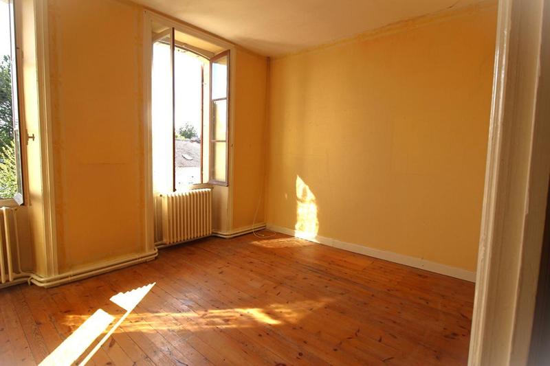 Maison - 273 m² - 11 pièces