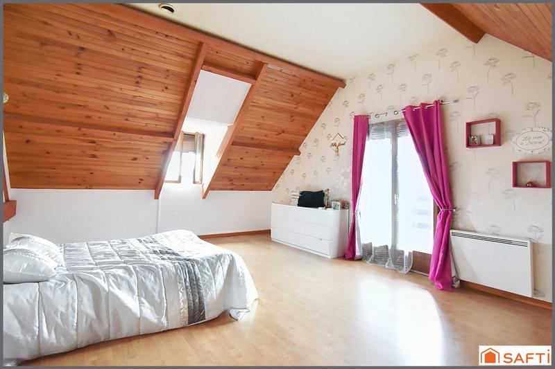 Maison - 200 m² - 7 pièces
