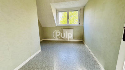 Maison - 82 m² - 5 pièces