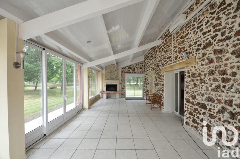 Maison - 260 m² - 10 pièces